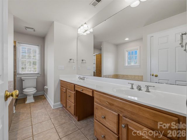 101 White Ash Drive E, Asheville, NC 28803