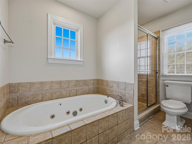 101 White Ash Drive E, Asheville, NC 28803