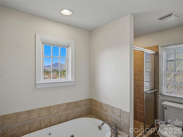 101 White Ash Drive E, Asheville, NC 28803