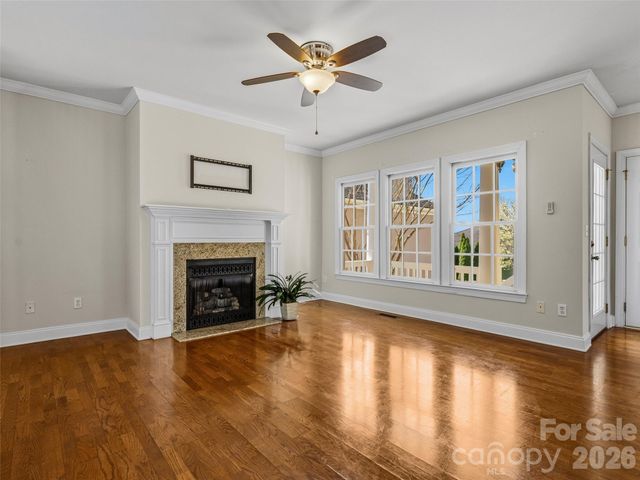 101 White Ash Drive E, Asheville, NC 28803