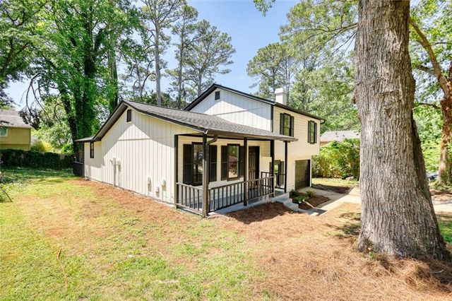 3959 WOOD PATH Drive, Stone Mountain, GA 30083