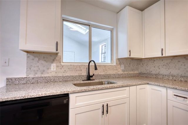 3959 WOOD PATH Drive, Stone Mountain, GA 30083