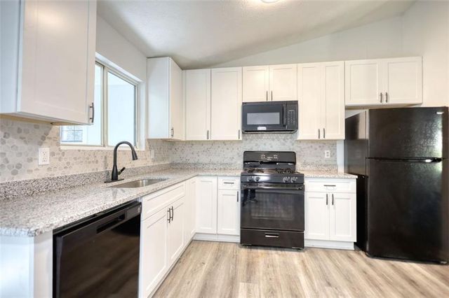 3959 WOOD PATH Drive, Stone Mountain, GA 30083