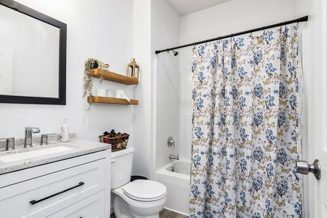 202 Broadway 32, Lawrence, MA 01841