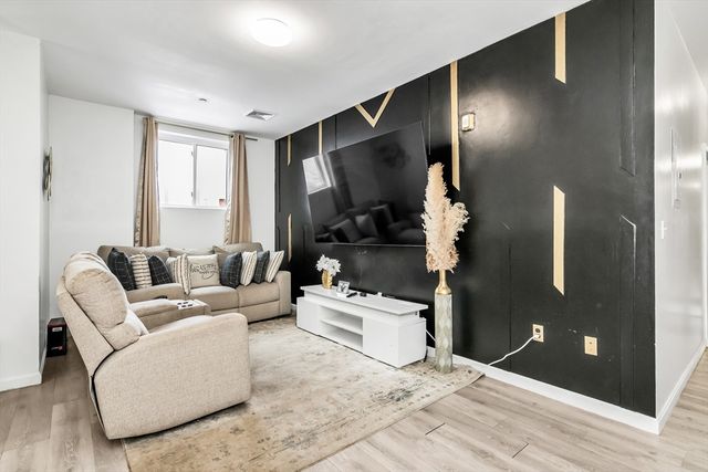 202 Broadway 32, Lawrence, MA 01841