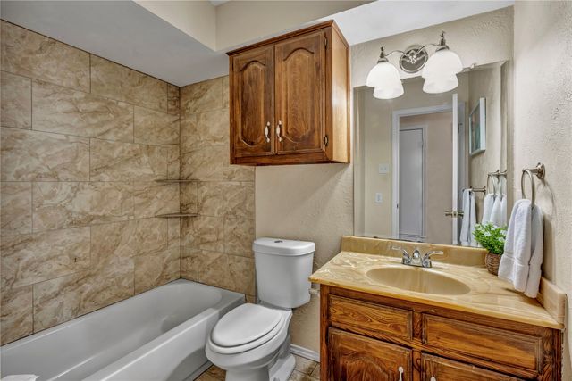 108 Prairie Creek Road, Red Oak, TX 75154