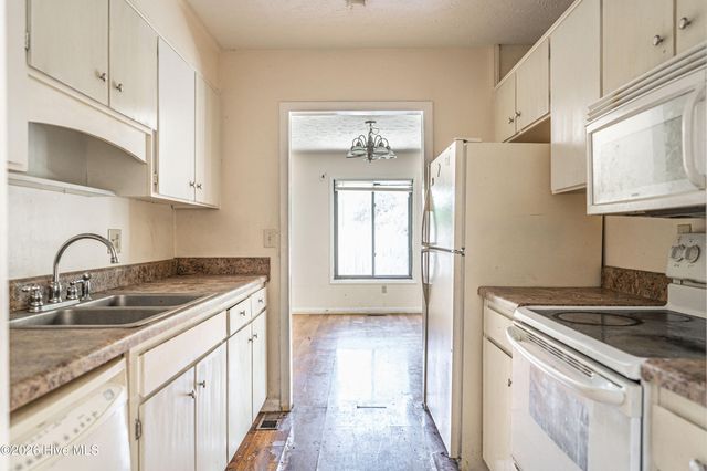 3026 Akron Drive, Hope Mills, NC 28348