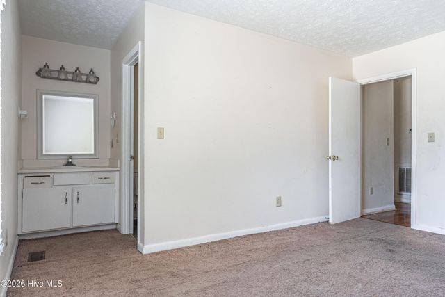 3026 Akron Drive, Hope Mills, NC 28348