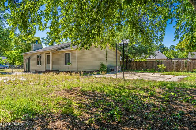 3026 Akron Drive, Hope Mills, NC 28348