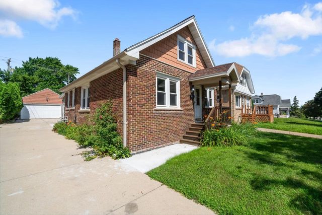 2561 S 68th STREET, Milwaukee, WI 53219