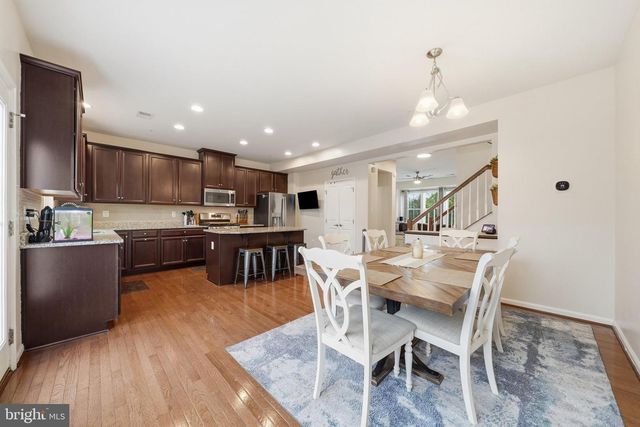 7993 TRAILVIEW XING, Glen Burnie, MD 21060