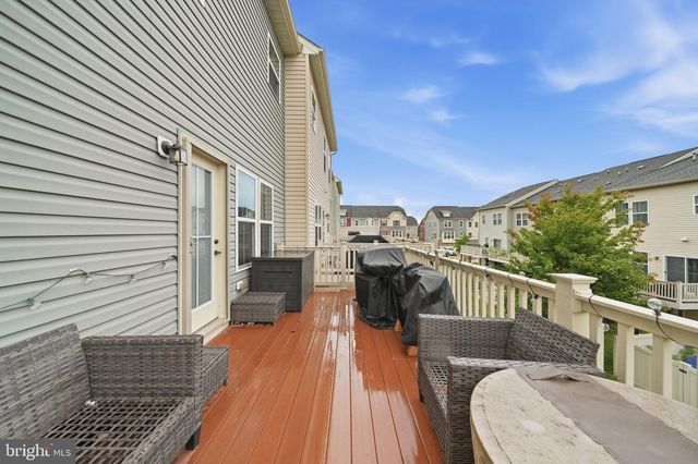 7993 TRAILVIEW XING, Glen Burnie, MD 21060