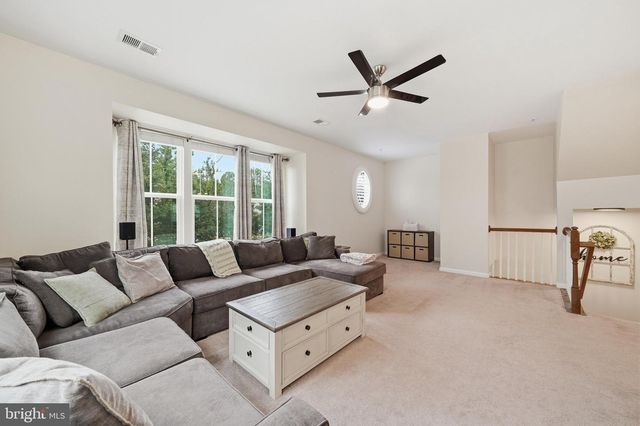7993 TRAILVIEW XING, Glen Burnie, MD 21060