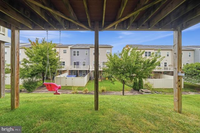 7993 TRAILVIEW XING, Glen Burnie, MD 21060