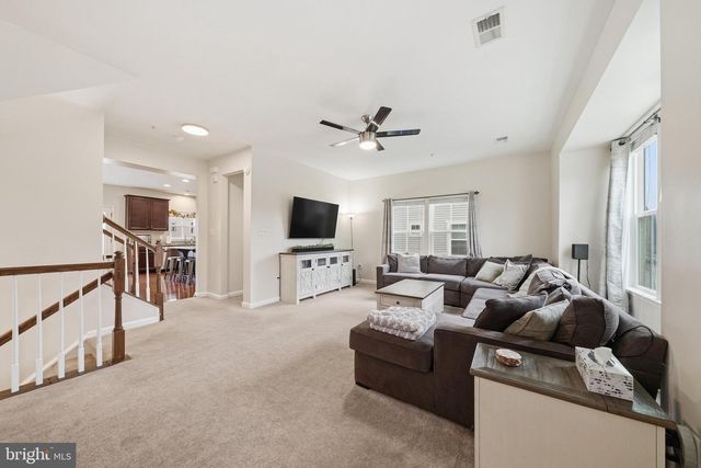 7993 TRAILVIEW XING, Glen Burnie, MD 21060
