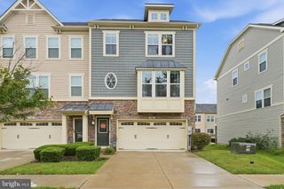 7993 TRAILVIEW XING, Glen Burnie, MD 21060