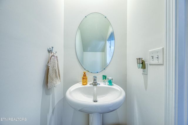 155 Ibis Loop, Oak Ridge, TN 37830