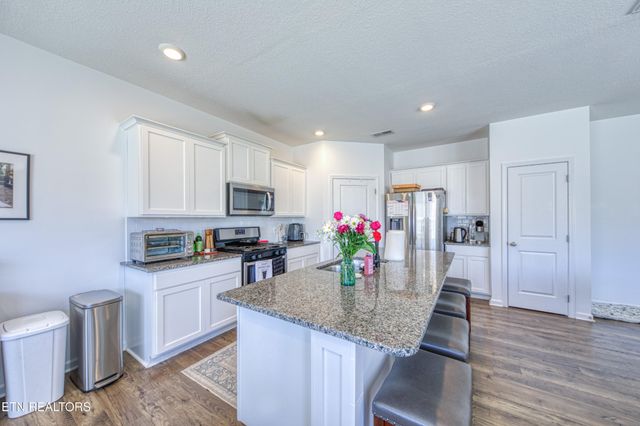 155 Ibis Loop, Oak Ridge, TN 37830