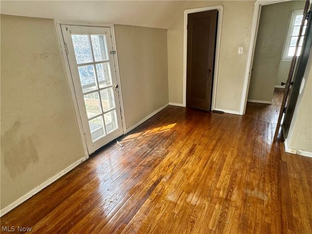 4868 E 88th Street, Garfield Heights, OH 44125