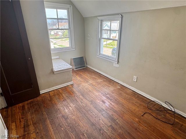 4868 E 88th Street, Garfield Heights, OH 44125