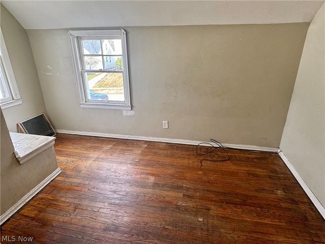 4868 E 88th Street, Garfield Heights, OH 44125