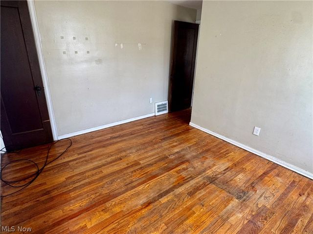 4868 E 88th Street, Garfield Heights, OH 44125