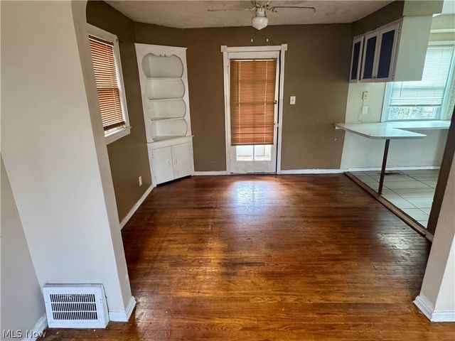 4868 E 88th Street, Garfield Heights, OH 44125