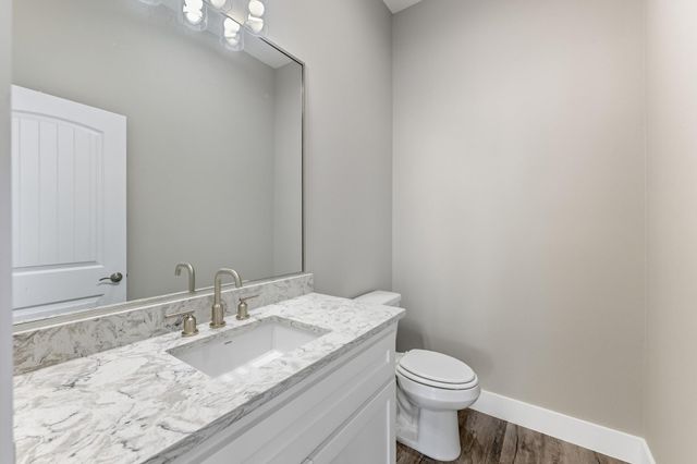 637 Round Prairie Rd, Huntsville, TX 77320