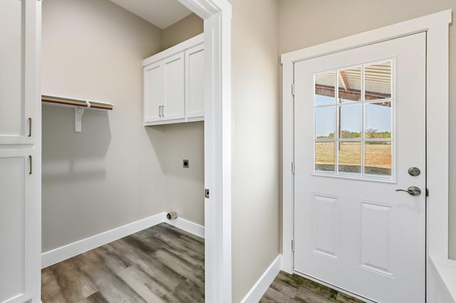 637 Round Prairie Rd, Huntsville, TX 77320