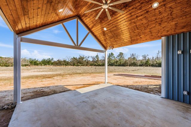 637 Round Prairie Rd, Huntsville, TX 77320