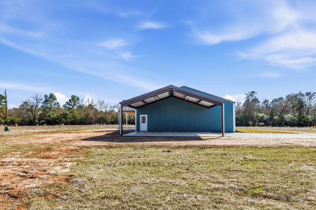 637 Round Prairie Rd, Huntsville, TX 77320