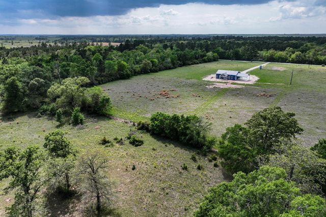 637 Round Prairie Rd, Huntsville, TX 77320