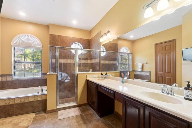 2921 FALCONHILL DRIVE, Apopka, FL 32712