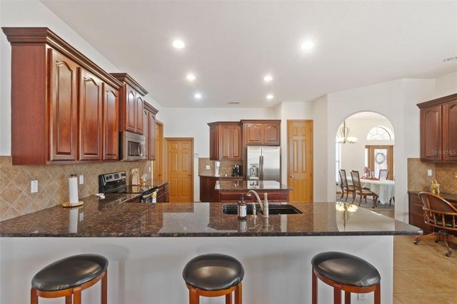 2921 FALCONHILL DRIVE, Apopka, FL 32712