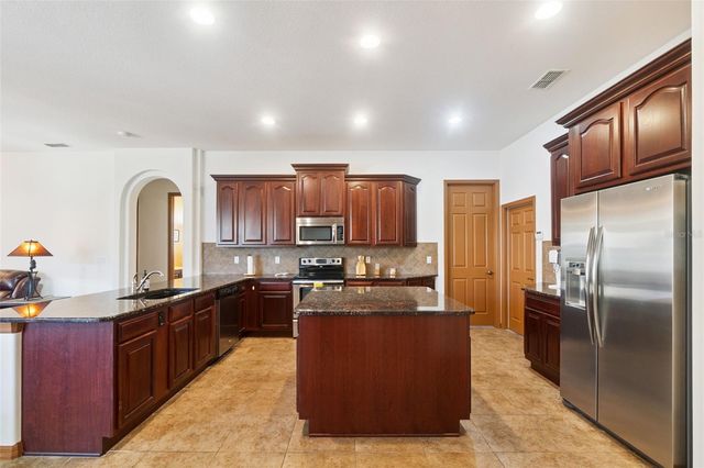 2921 FALCONHILL DRIVE, Apopka, FL 32712