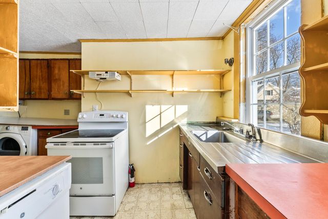 14 Berwick Road, South Berwick, ME 03908