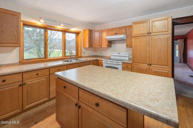 5754 State Route 10, Cobleskill, NY 12043