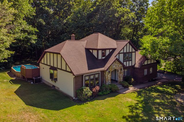 61 Putting Green Lane, Prospect, CT 06712