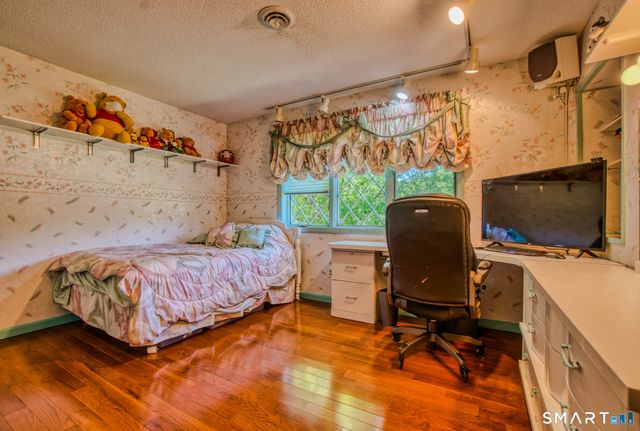 61 Putting Green Lane, Prospect, CT 06712