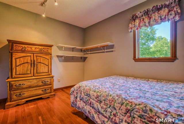 61 Putting Green Lane, Prospect, CT 06712