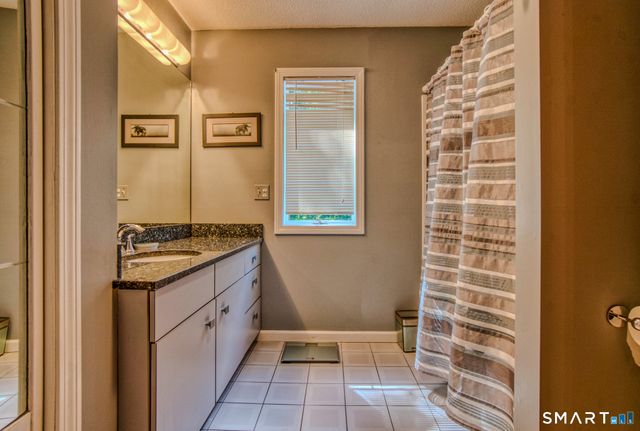 61 Putting Green Lane, Prospect, CT 06712