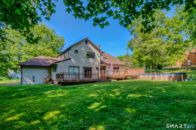 61 Putting Green Lane, Prospect, CT 06712