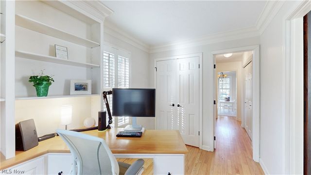 145 Greenbrier Drive, Chagrin Falls, OH 44022