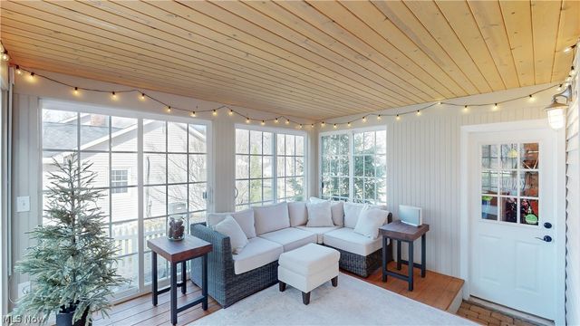 145 Greenbrier Drive, Chagrin Falls, OH 44022