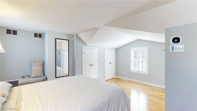 145 Greenbrier Drive, Chagrin Falls, OH 44022