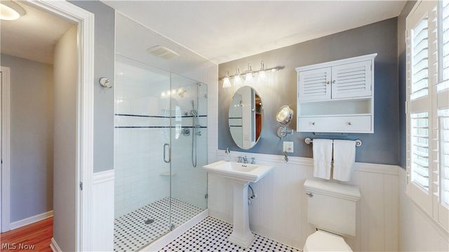 145 Greenbrier Drive, Chagrin Falls, OH 44022