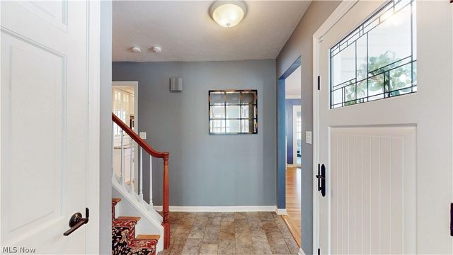 145 Greenbrier Drive, Chagrin Falls, OH 44022