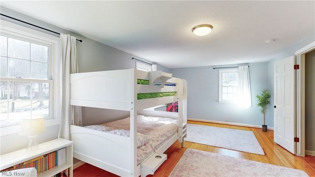 145 Greenbrier Drive, Chagrin Falls, OH 44022