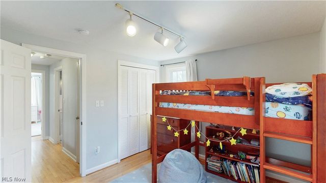 145 Greenbrier Drive, Chagrin Falls, OH 44022