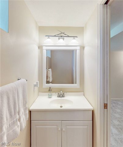 145 Greenbrier Drive, Chagrin Falls, OH 44022